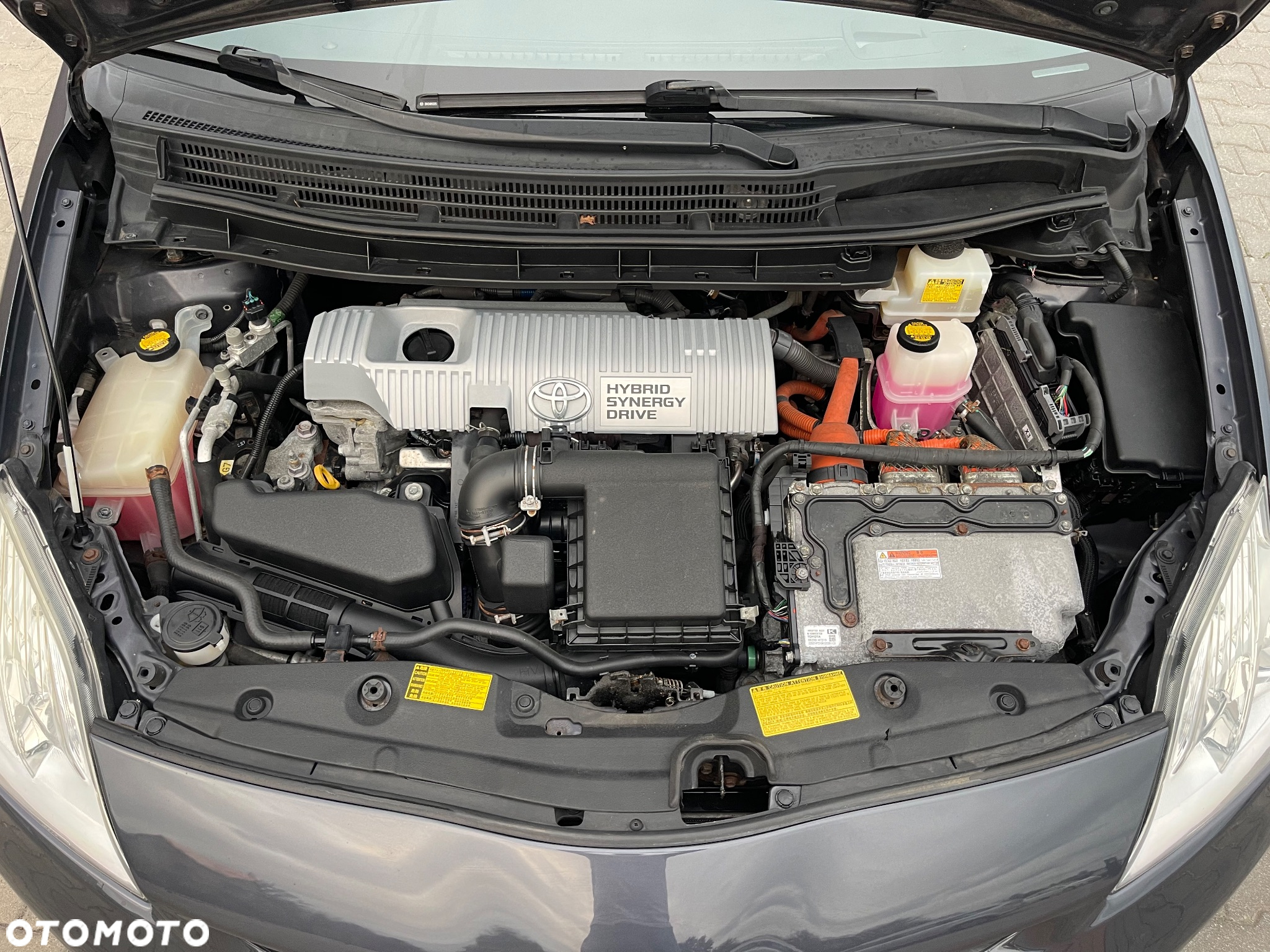 Toyota Prius 1.8 HSD Premium - 28
