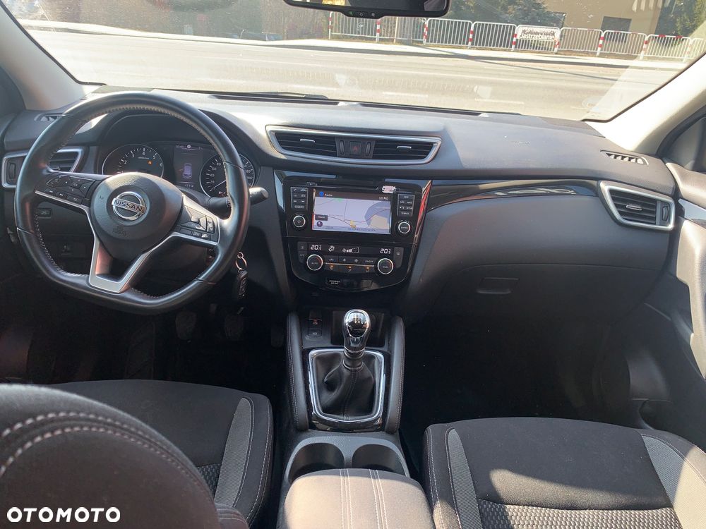 Nissan Qashqai 1.2 DIG-T N-Vision - 9