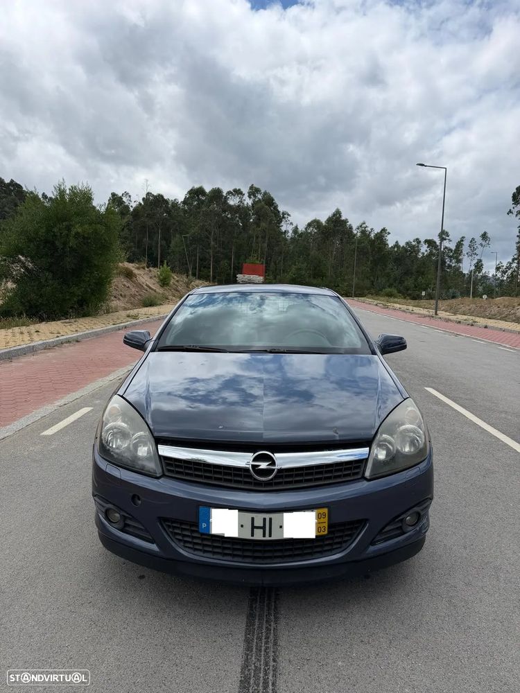 Opel Astra GTC 1.7 CDTI - 3