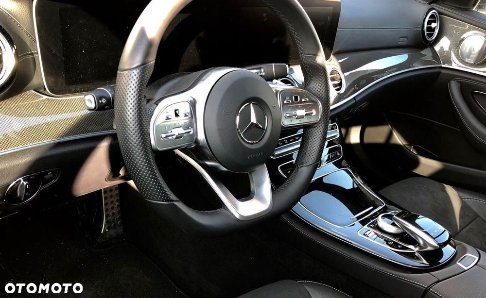 Mercedes-Benz Klasa E 220 d 4-Matic 9G-TRONIC - 19