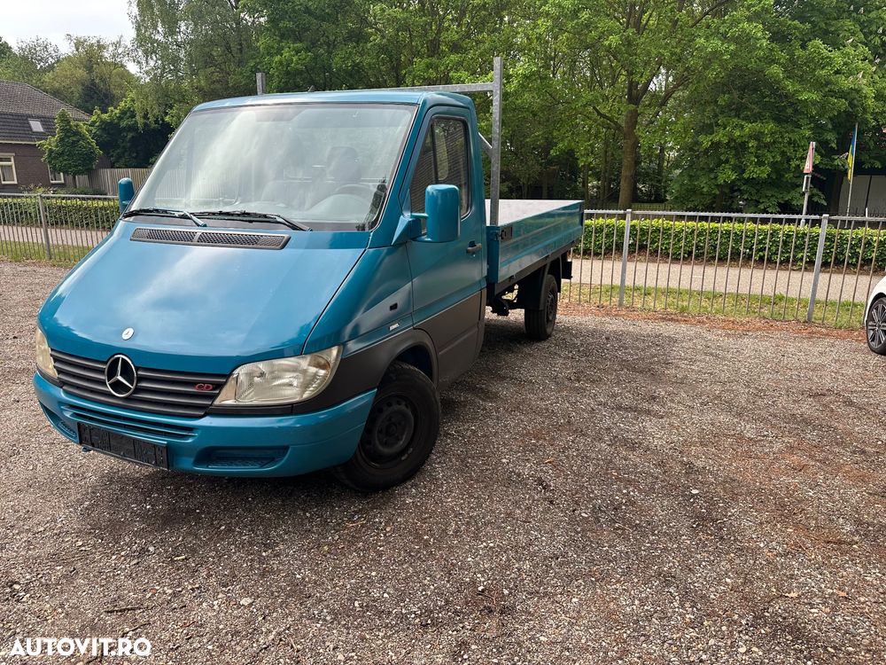 Mercedes-Benz Sprinter - 1