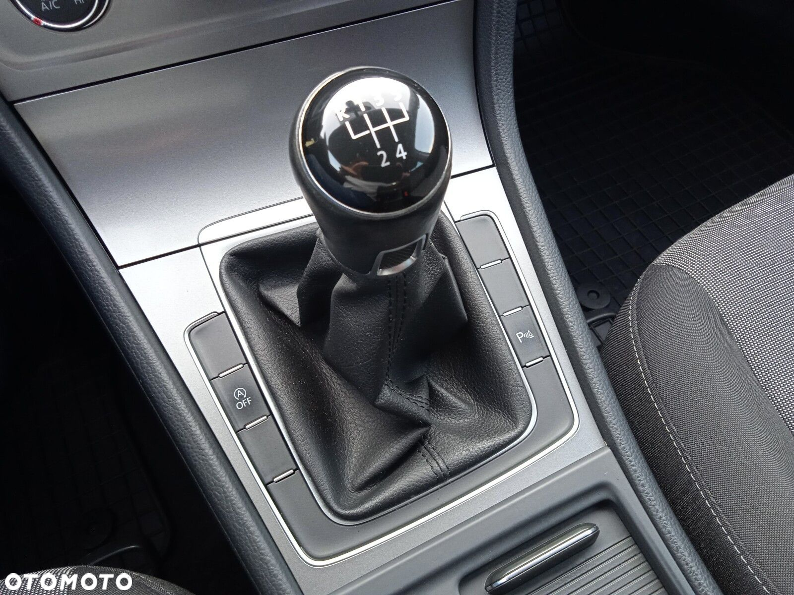 Volkswagen Golf VII 1.2 TSI BMT Trendline - 21