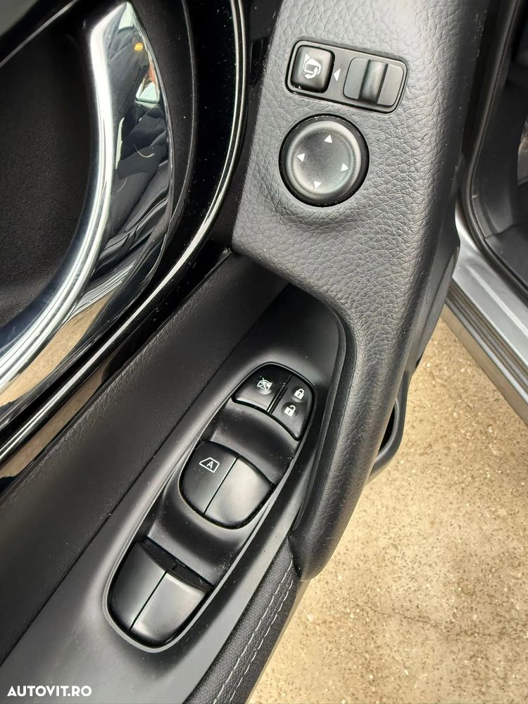 Nissan Qashqai 1.5 DCI N-Connecta - 15