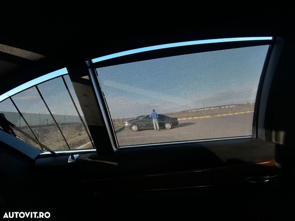 BMW Seria 7 740d Aut. - 25