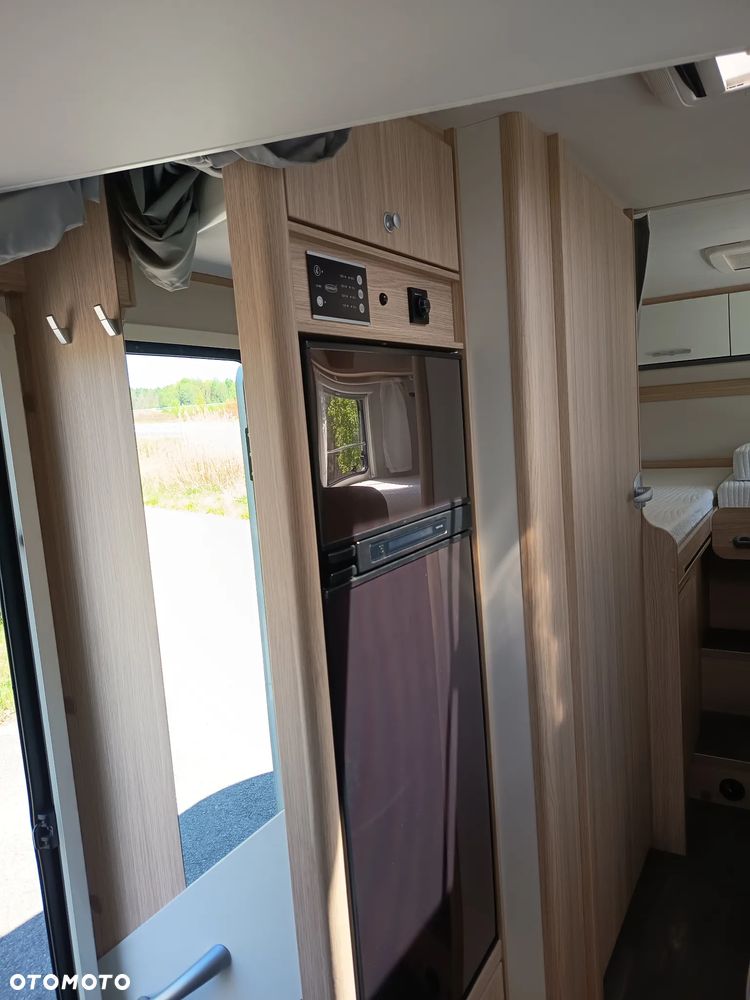 Sunlight Ducato camper - 21