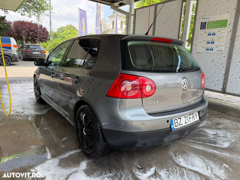 Volkswagen Golf 1.6 Highline - 5