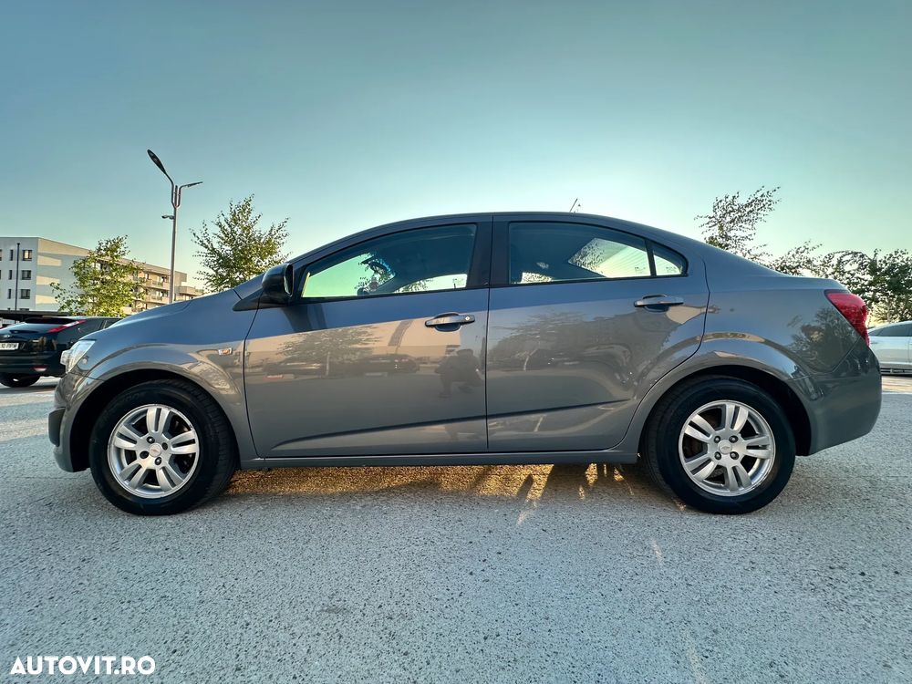 Chevrolet Aveo 1.4 LS 52 - 6