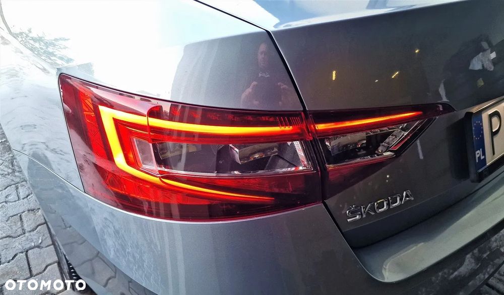 Skoda Superb 2.0 TDI Ambition - 25