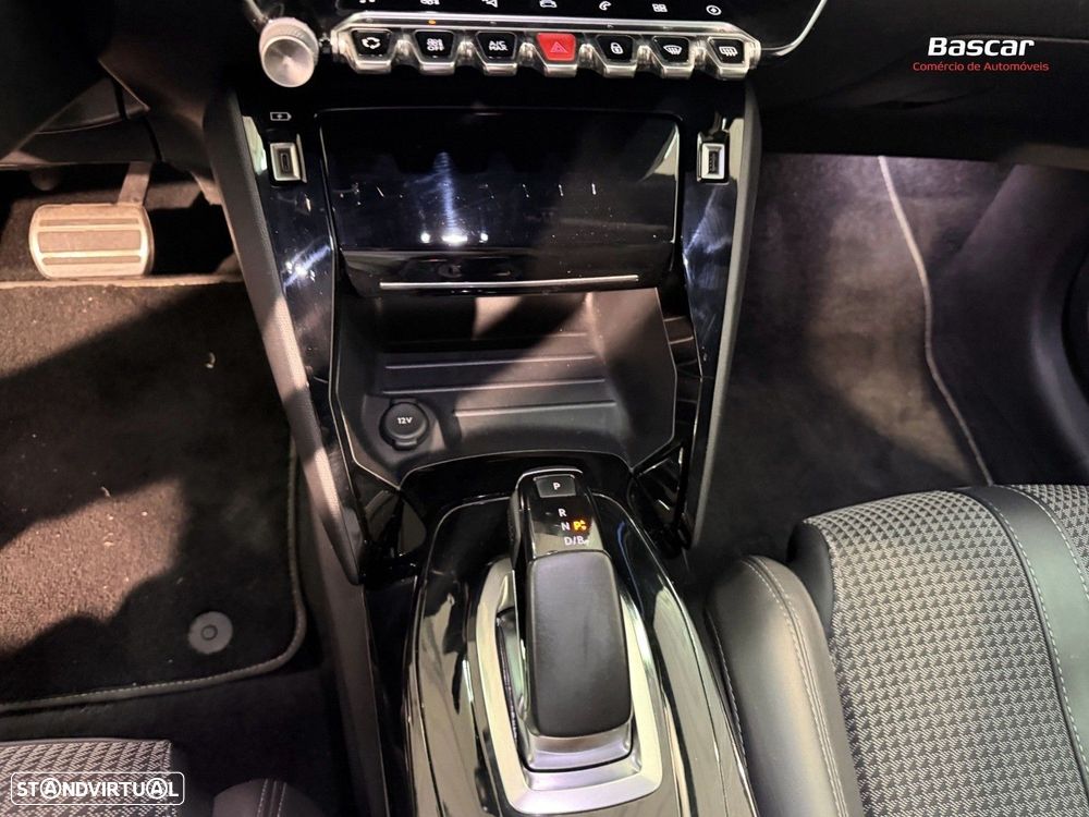 Peugeot e-208 50 kWh GT - 21