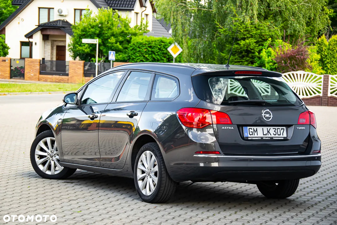 Opel Astra 1.4 Turbo Style - 8
