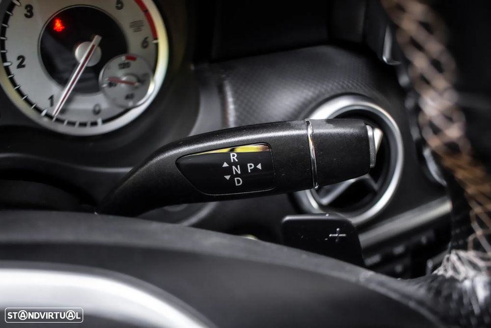 Mercedes-Benz A 180 d 7G-DCT Style — fotografia 17