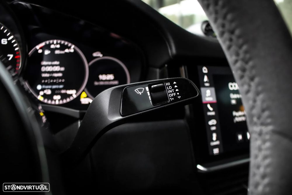 Porsche Cayenne Coupé E-Hybrid - 16