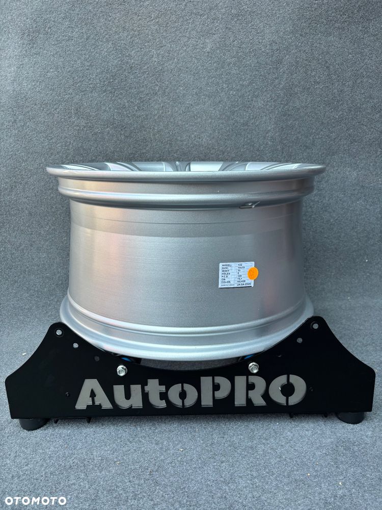 Srebrne Felgi do BMW w dwóch szerokościach 19 5x120 3 F30 F32 F36 alufelgi F10 Z3 Z4 E46 X1 X3 E83 E90 F34 GT F01 F12 F20 F22 E87 E81 M pakiet - 8