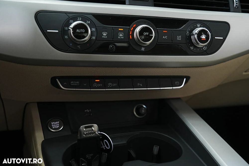 Audi A4 Limuzina 2.0 30 TDI S tronic MHEV S Line - 33