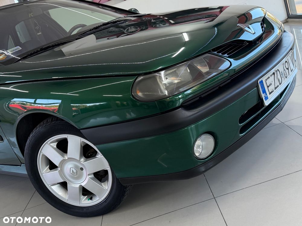 Renault Laguna 2.0 16V RXE - 21