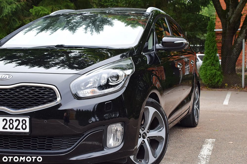 Kia Carens 1.7 CRDi XL 7os - 11