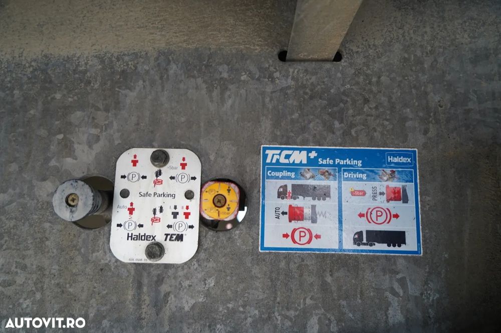 Fruehauf CONTAINER / DHOLLANDIA LIFT / PODEA RESISTENTĂ / - 23