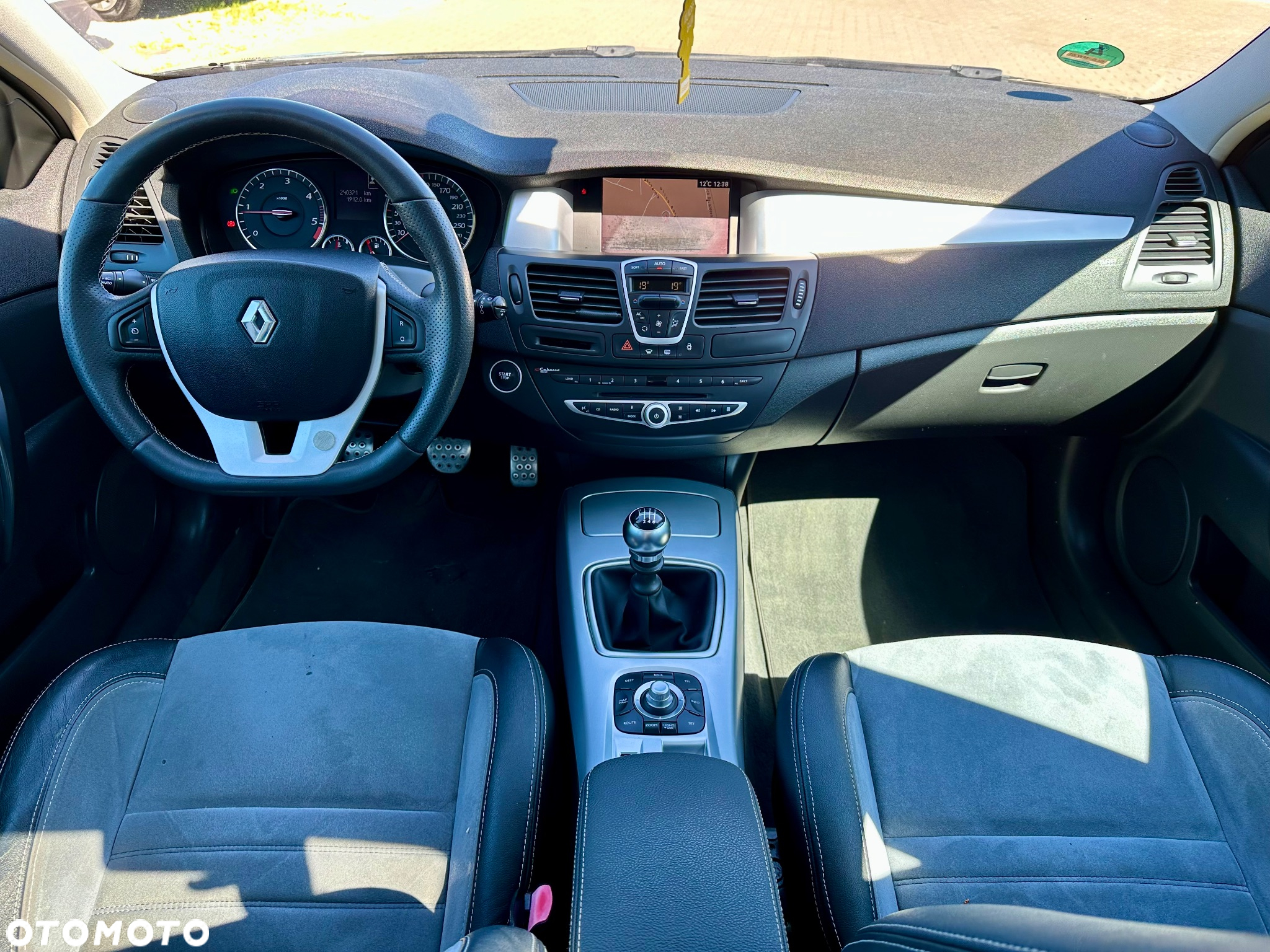 Renault Laguna Grandtour 2.0 dCi FAP GT - 14