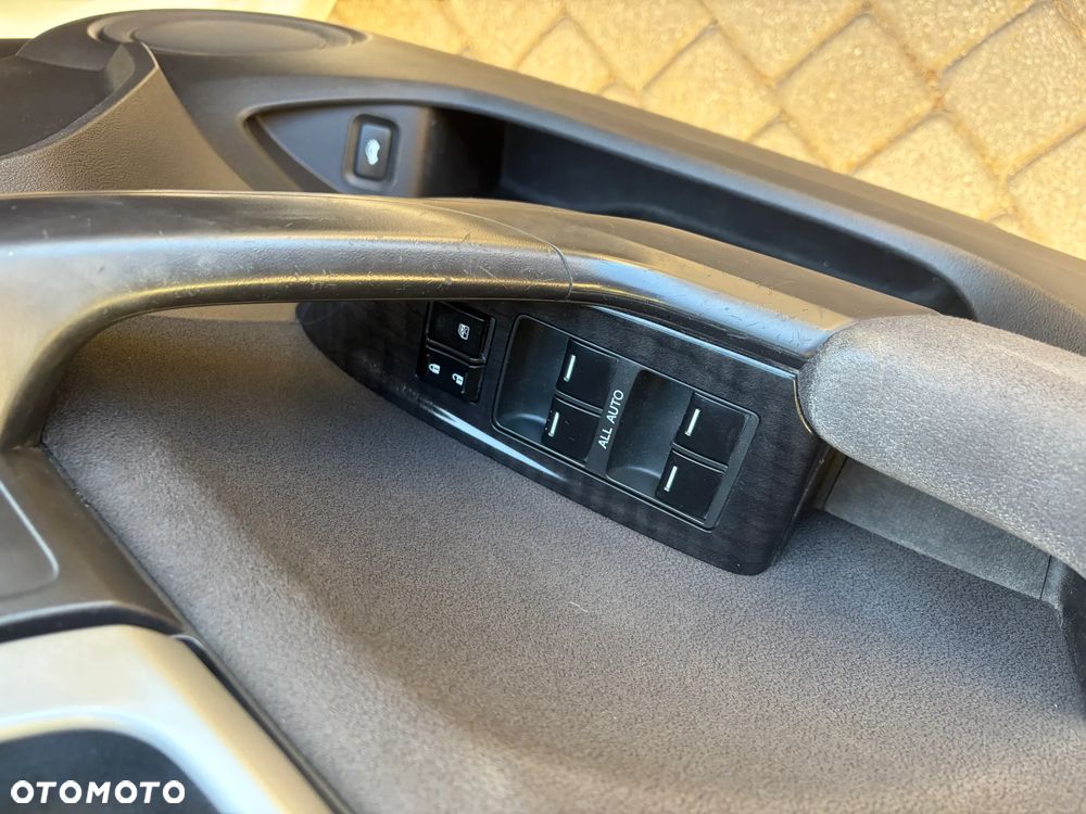 Honda Accord 2.0 Executive Nav - 11