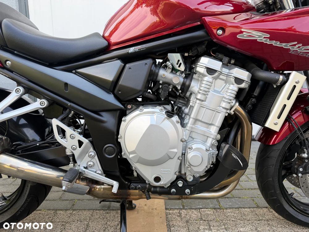 Suzuki Bandit - 24