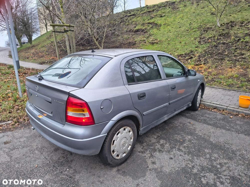Opel Astra 1.4 Enjoy - 2