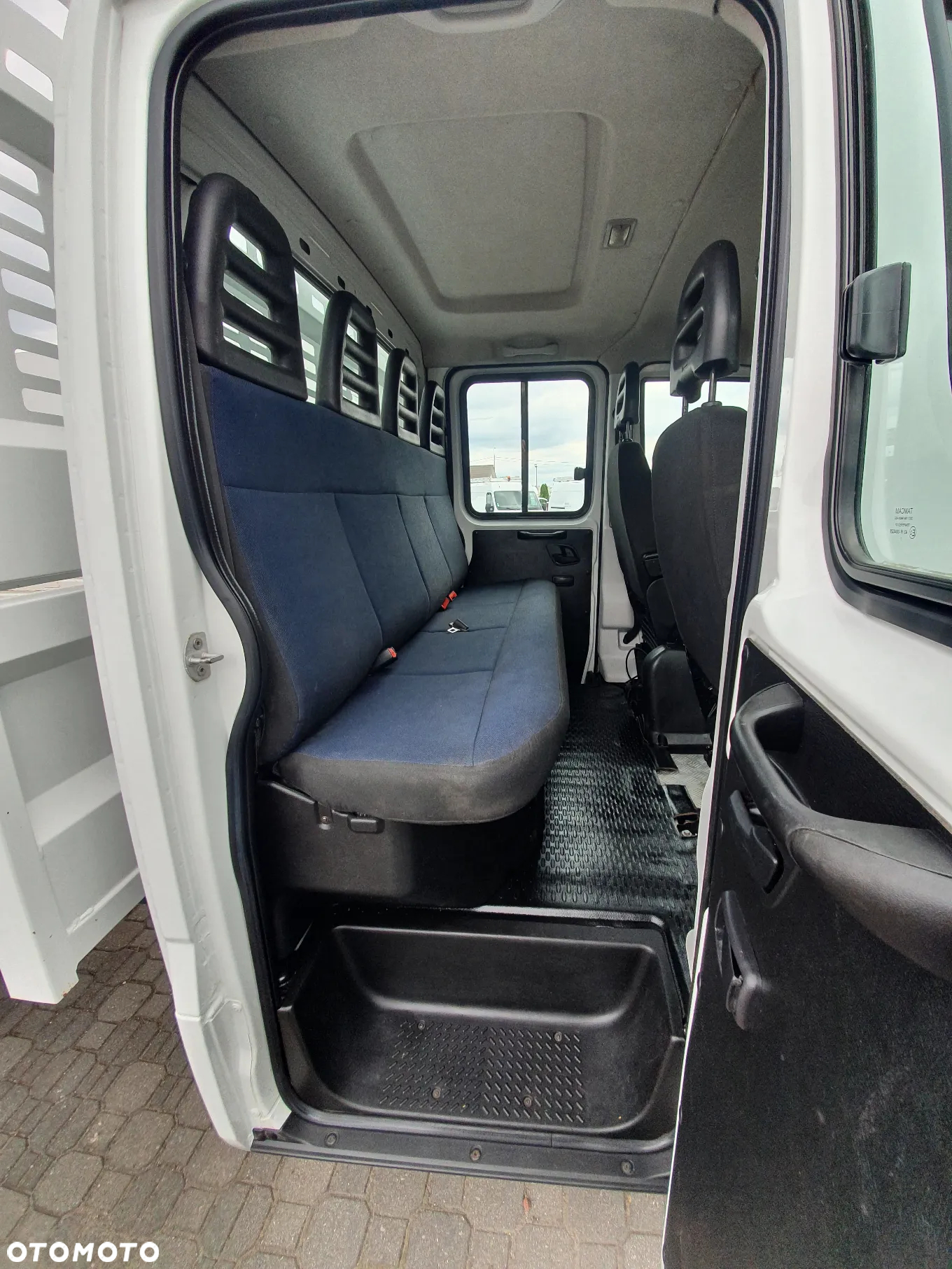 Iveco DAILY 35C15 C 15 - 18