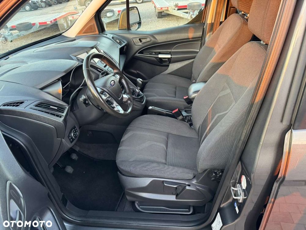 Ford Tourneo Connect - 20