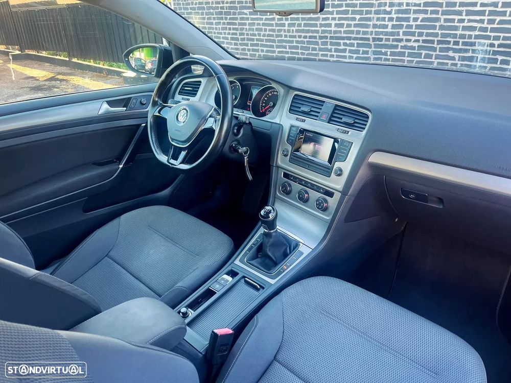 VW Golf 1.2 TSI BlueMotion Trendline - 2