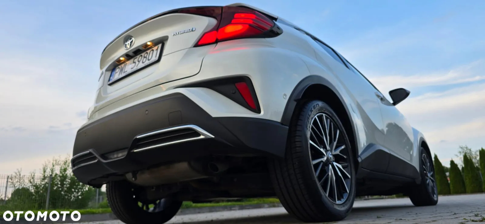 Toyota C-HR 2.0 Hybrid Executive - 12