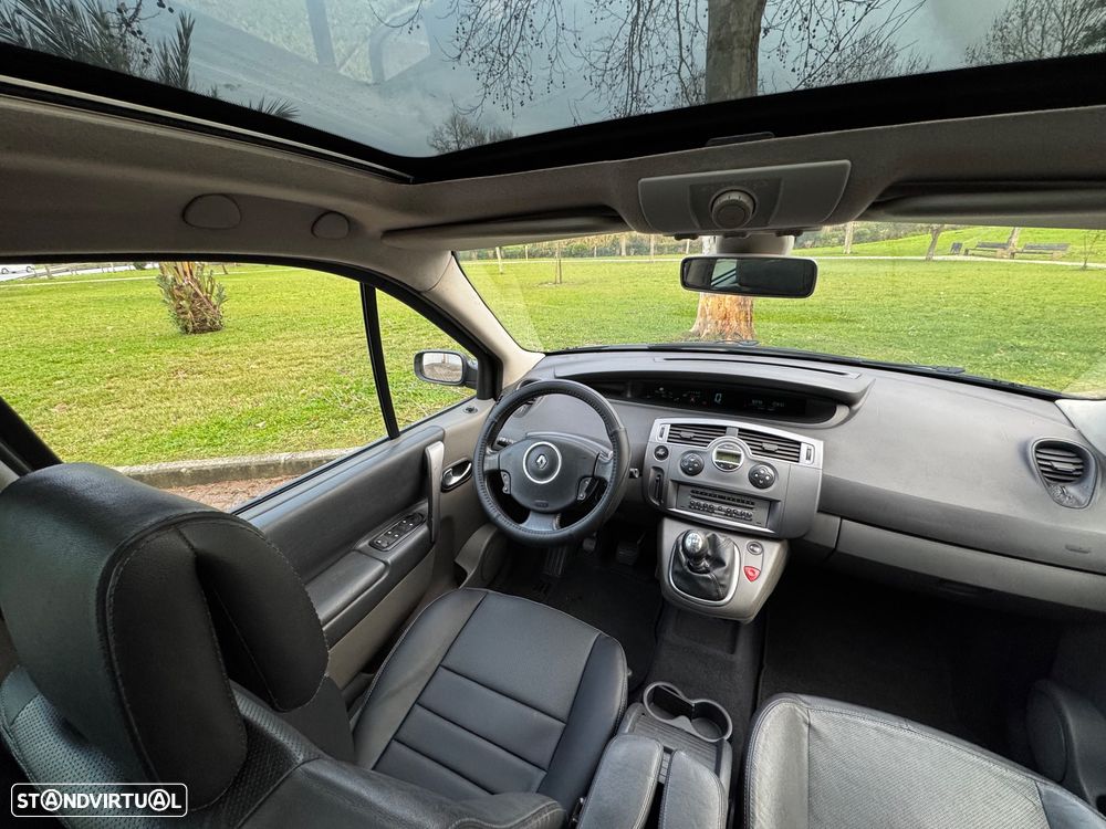 Renault Scénic 1.5 dCi Dynamique S - 12