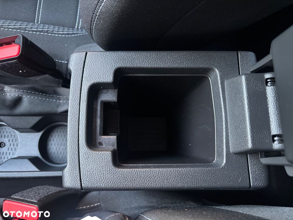 Dacia Duster TCe 150 EDC 2WD Prestige - 38