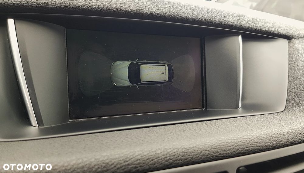 BMW X1 sDrive20i Sport Line - 22
