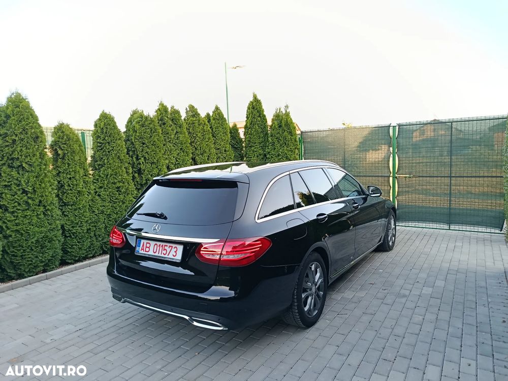 Mercedes-Benz C - 4