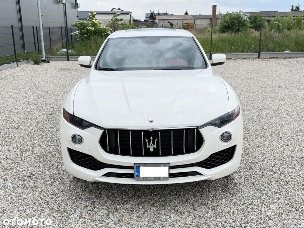 Maserati Levante Granlusso - 12