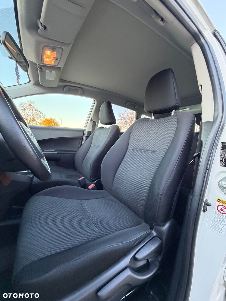 Toyota Verso S 1.33 Premium - 22