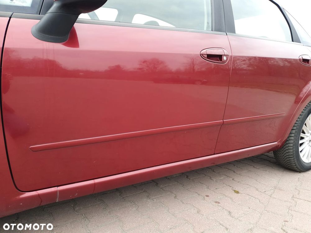 Fiat Linea 1.4 Active Euro5 - 13