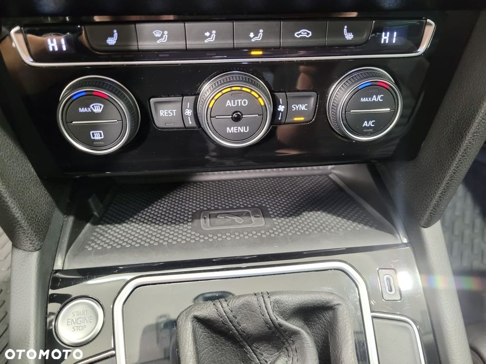 Volkswagen Passat 2.0 TDI Business DSG - 21