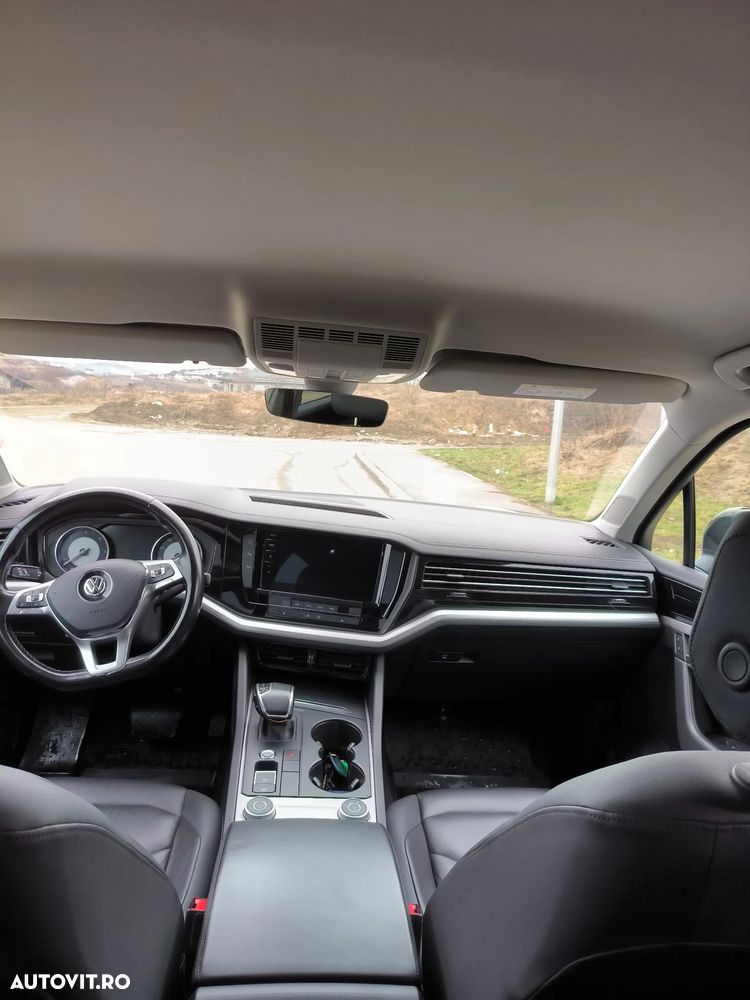 Volkswagen Touareg - 10