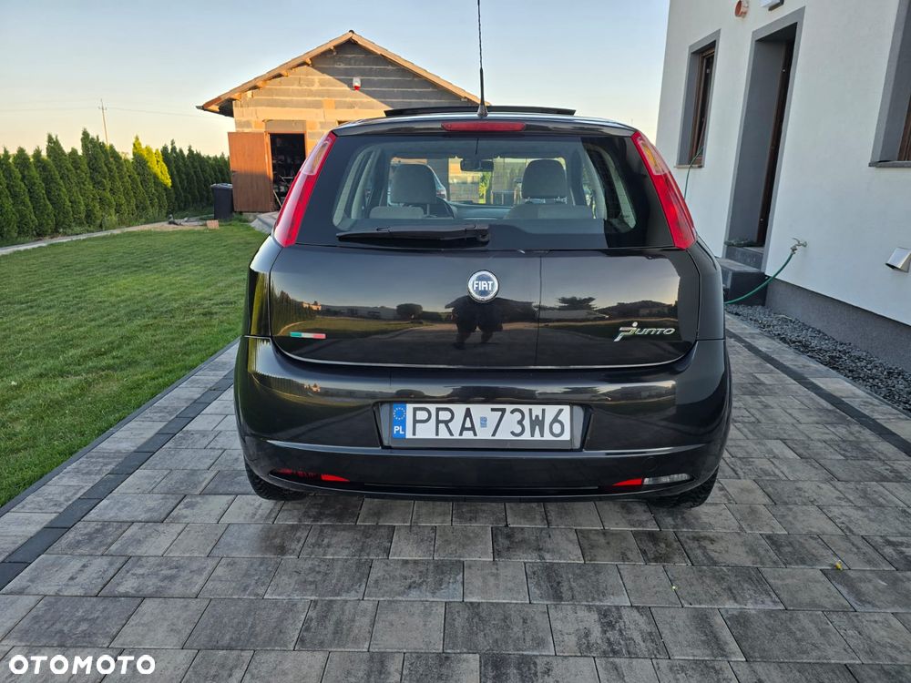 Fiat Punto 1.4 16V Dynamic - 5