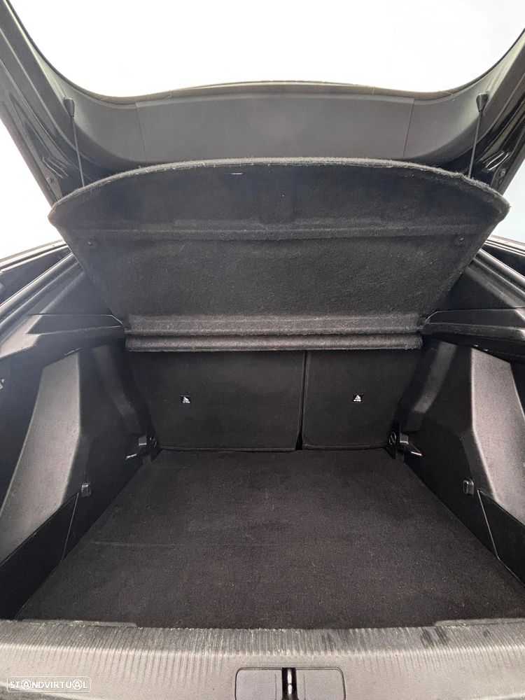 Peugeot e-2008 Active - 14