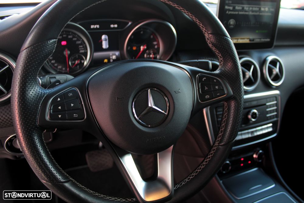 Mercedes-Benz A 200 d 7G-DCT Urban - 13