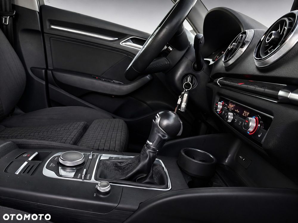 Audi A3 Sportback 35 TDI S tronic sport - 17