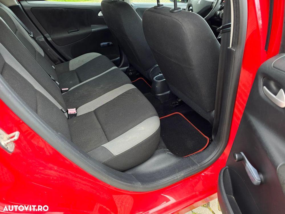 Peugeot 207 1.4HDI Trendy - 10