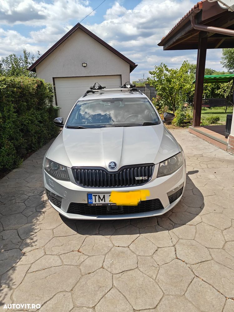 Skoda Octavia 2.0 TDI DSG RS - 2