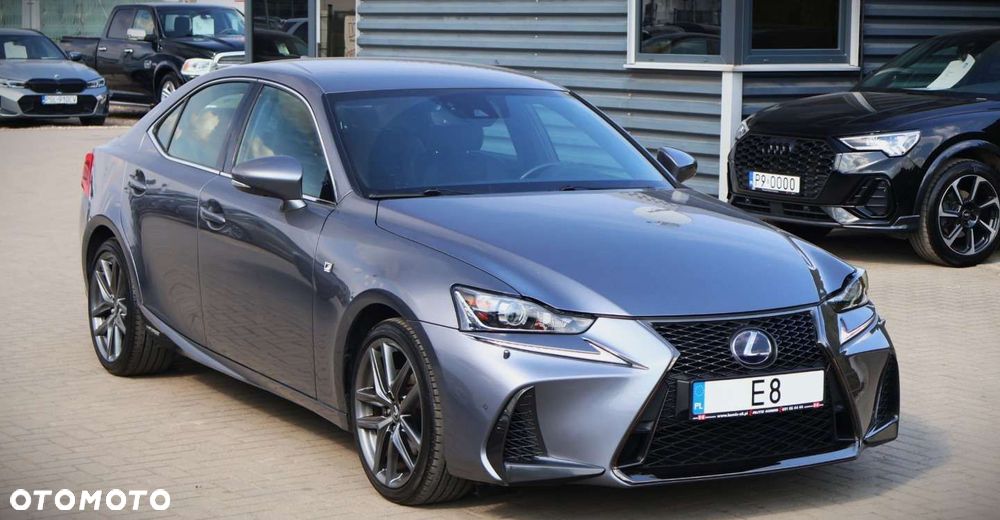 Lexus IS - 4