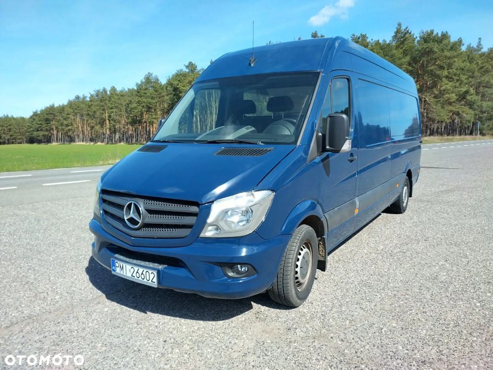 Mercedes-Benz Sprinter - 2