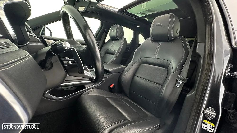 Jaguar F-Pace 2.0 P400e AWD R-Dynamic Black - 33