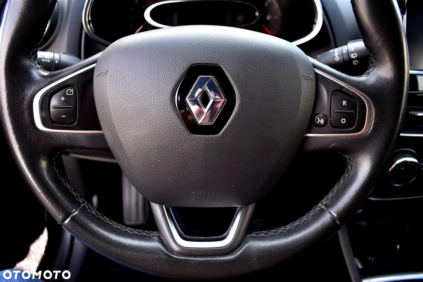 Renault Clio 1.2 16V Limited EU6 - 34