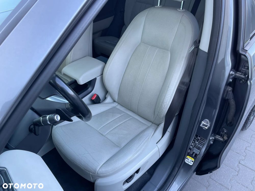 Land Rover Discovery Sport TD4 HSE Luxury - 18