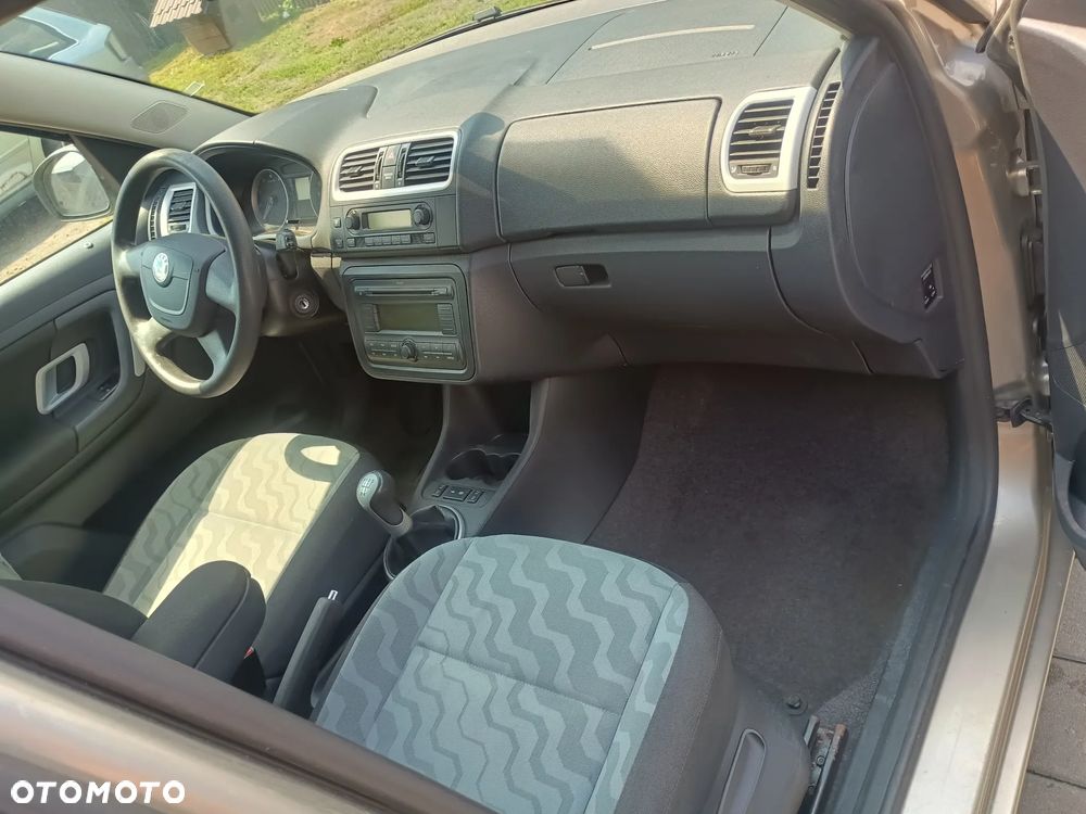 Skoda Roomster - 16
